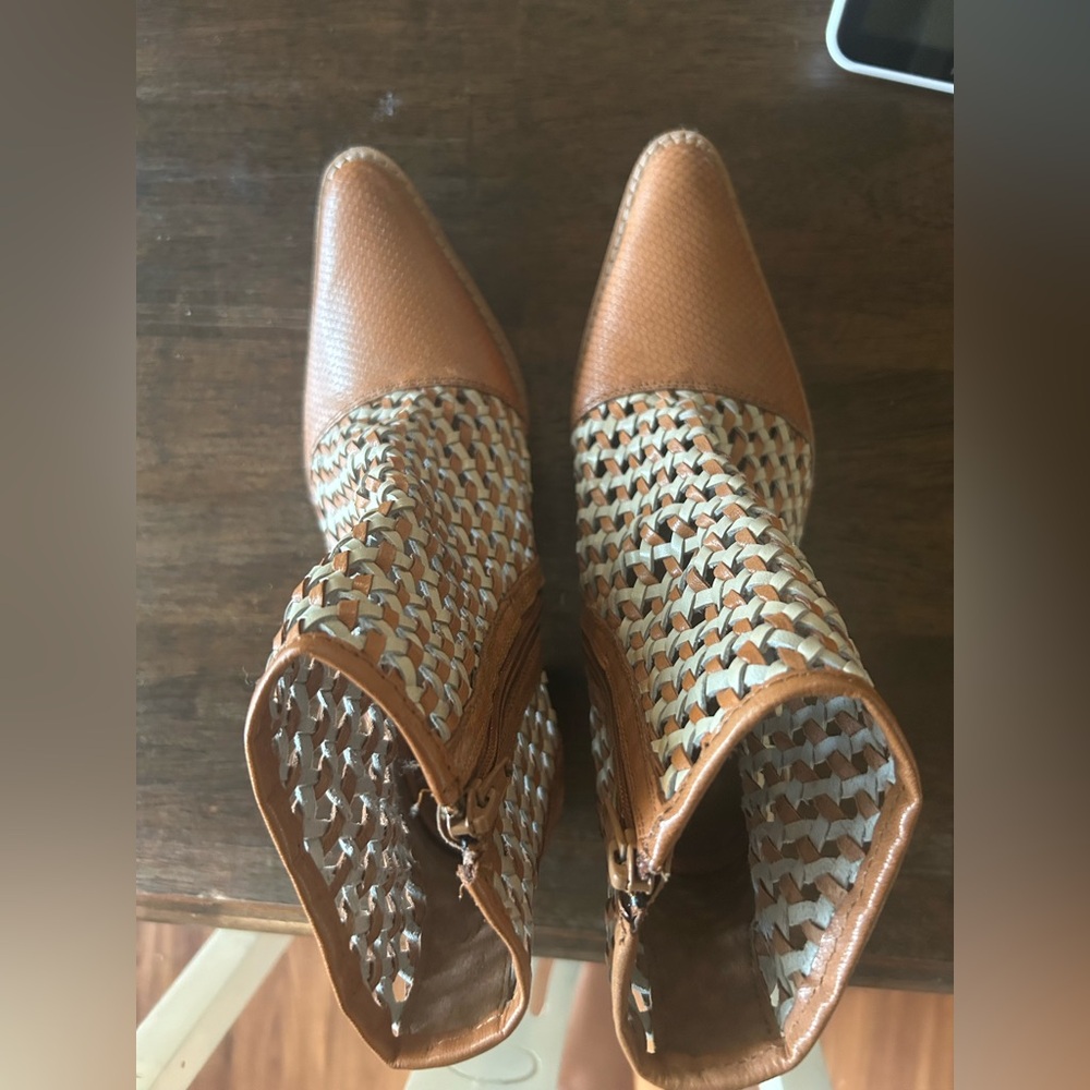 Roolee Woven Leather Pointed Toe Heeled Boots - Tan and Cream - Picture 3 of 4